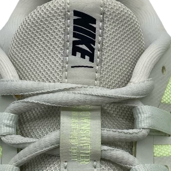 Nike Downshifter Running Shoe Green Spruce Aura Low Top Lace Up Sneaker Size 9.5 - Picture 6 of 12